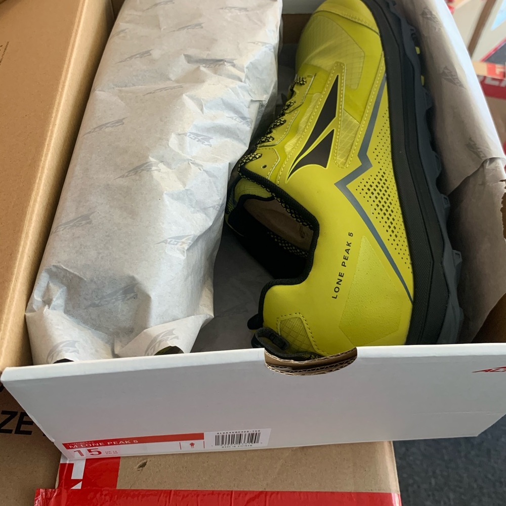 Altra Lone peak 5  1/2 lime / black (Gently Used - NO LONGER NEW IN BOX)